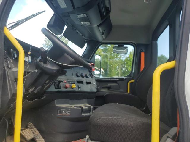 1FUBHSDV4SLVY6991 - 2025 FREIGHTLINER CASCADIA 1 Ақ фото 5