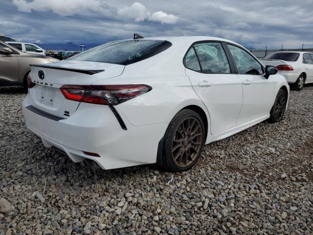 4T1G11BKXPU081202 - 2023 TOYOTA CAMRY SE NIGHT SHADE WHITE photo 3