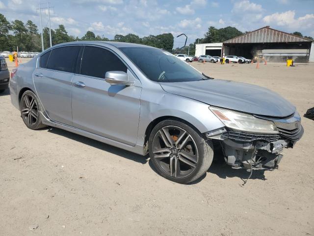 1HGCR3F96GA015862 - 2016 HONDA ACCORD TOURING SILVER photo 4