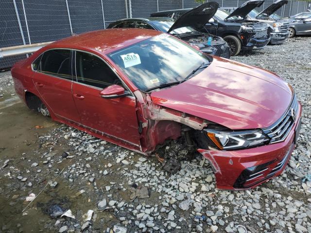1VWDT7A3XHC052060 - 2017 VOLKSWAGEN PASSAT R-LINE Rouge photo 4