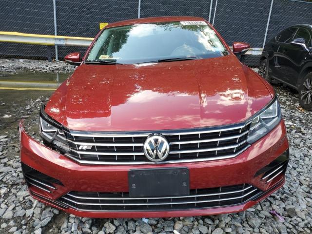 1VWDT7A3XHC052060 - 2017 VOLKSWAGEN PASSAT R-LINE Rouge photo 5