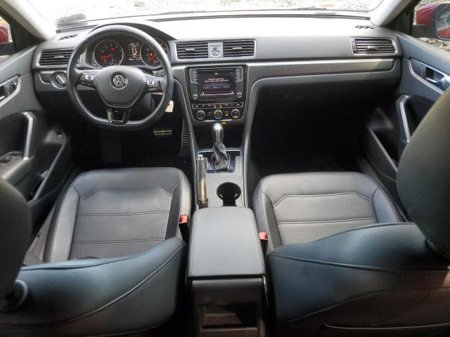 1VWDT7A3XHC052060 - 2017 VOLKSWAGEN PASSAT R-LINE Rouge photo 8