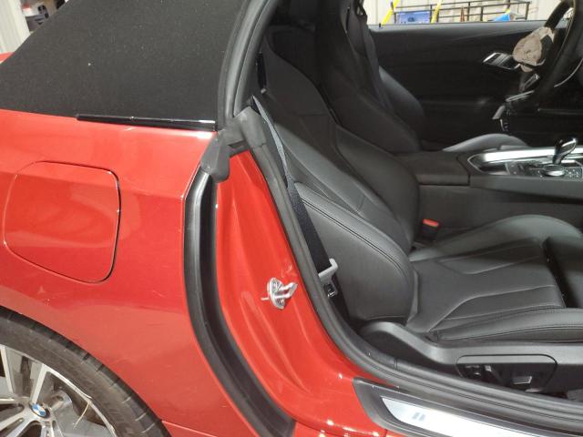 WBAHF3C04TWY49707 - 2026 BMW Z4 SDRIVE30I RED photo 10
