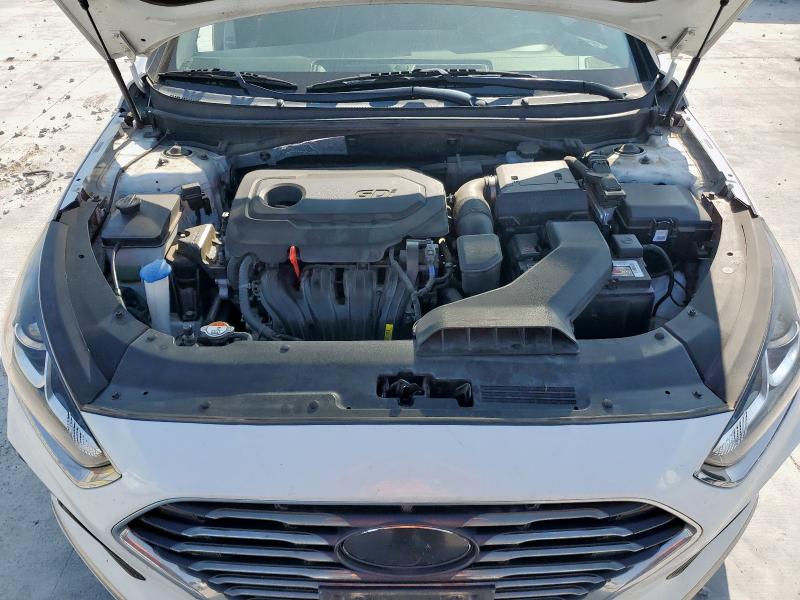 5NPE24AF9JH622160 - 2018 HYUNDAI SONATA SE 白色 照片 11