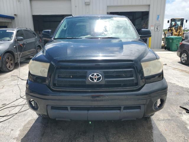5TFRY5F14BX109777 - 2011 TOYOTA TUNDRA DOUBLE CAB SR5 BLACK photo 5