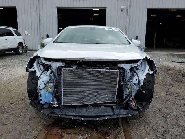 1G4ZP5SS8HU175319 - 2017 BUICK LACROSSE ESSENCE 白色 照片 5