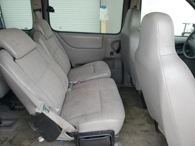 1GNDU03EX3D190018 - 2003 CHEVROLET VENTURE SILVER photo 11