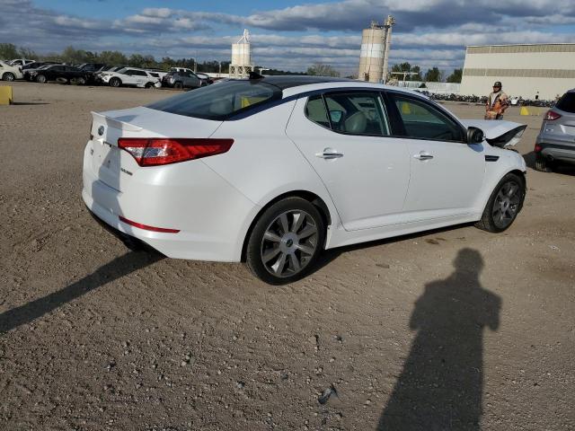 5XXGR4A66DG243833 - 2013 KIA OPTIMA SX WHITE photo 3