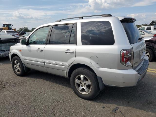 5FNYF18616B015830 - 2006 HONDA PILOT EX SILVER photo 2