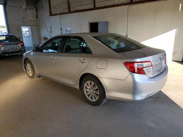 4T4BF1FK1CR203368 - 2012 TOYOTA CAMRY BASE SILVER photo 2