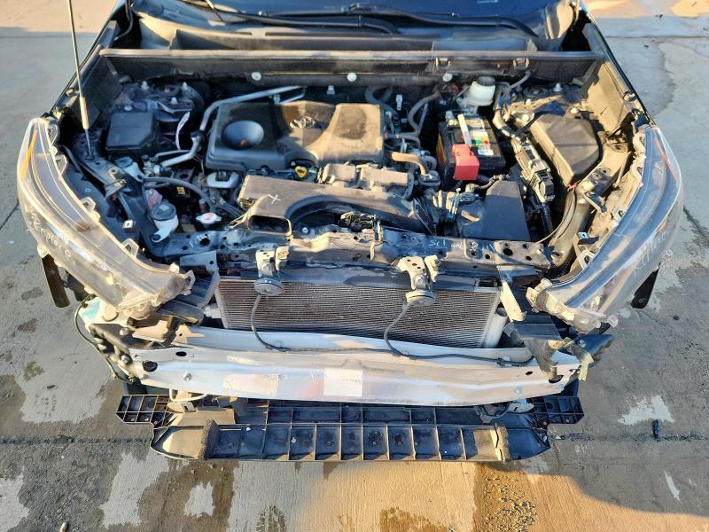 JTMH1RFV7KD512941 - 2019 TOYOTA RAV4 LE BLACK photo 12