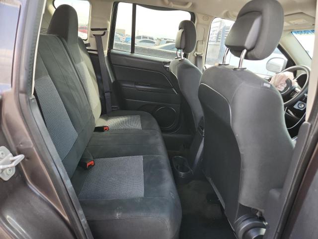 1C4NJDBB5GD714282 - 2016 JEEP COMPASS SPORT Серый фото 10