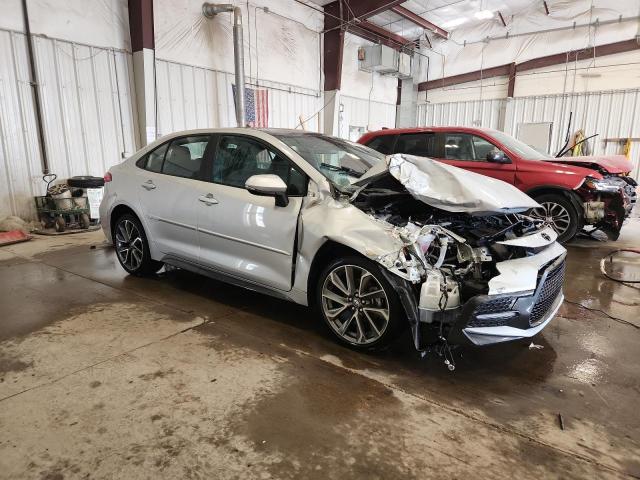 5YFP4MCE2NP111079 - 2022 TOYOTA COROLLA SE ვერცხლისფერი ფოტო 4