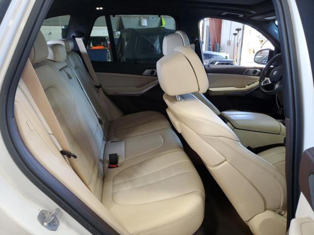 5UXJU2C54KLN64035 - 2019 BMW X5 XDRIVE50I 白色 照片 11
