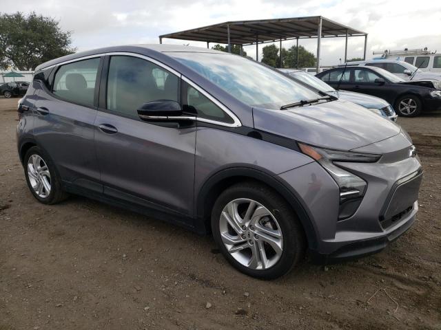 1G1FW6S07N4127653 - 2022 CHEVROLET BOLT EV 1LT GRAY photo 4