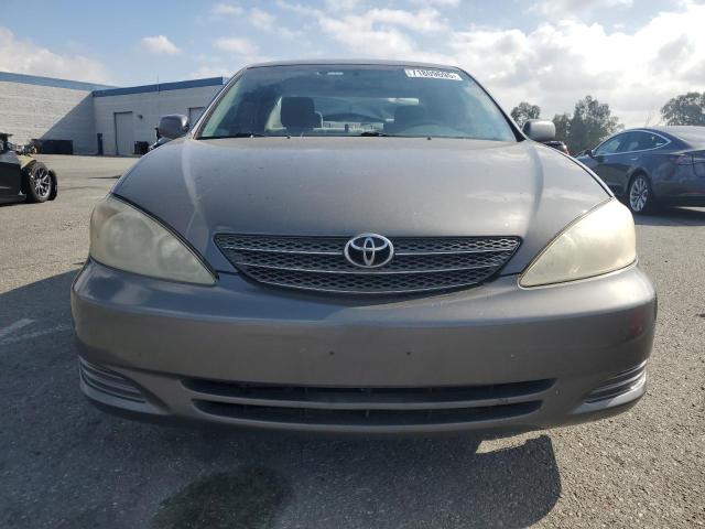 4T1BE30K54U884282 - 2004 TOYOTA CAMRY LE 灰色 照片 5