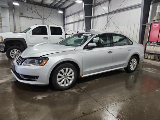 2013 VOLKSWAGEN PASSAT S, 