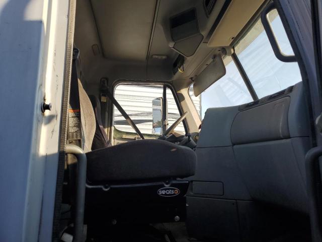 1FUYNMDB8YLG16218 - 2000 FREIGHTLINER CONVENTION FLC112 WHITE photo 5