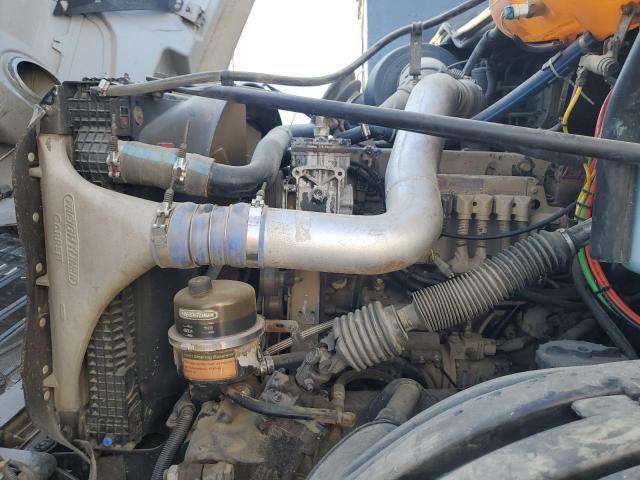 1FUYNMDB8YLG16218 - 2000 FREIGHTLINER CONVENTION FLC112 WHITE photo 7