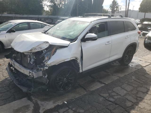 2019 TOYOTA HIGHLANDER SE, 