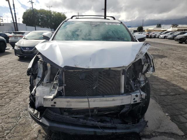 5TDKZRFH8KS340626 - 2019 TOYOTA HIGHLANDER SE WHITE photo 5