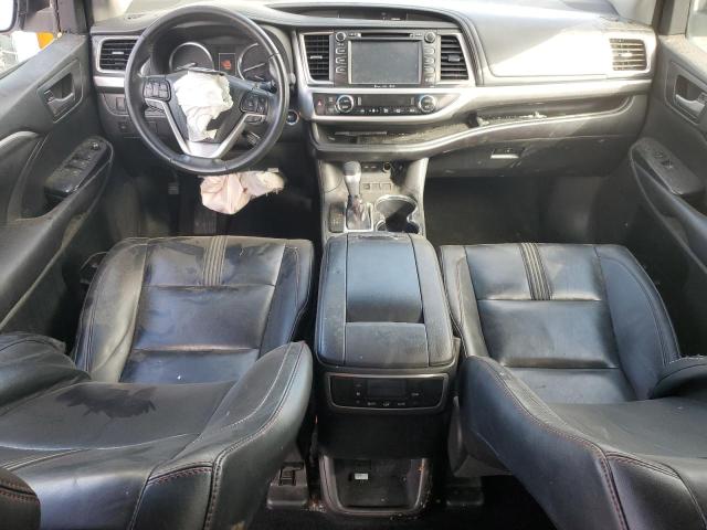 5TDKZRFH8KS340626 - 2019 TOYOTA HIGHLANDER SE WHITE photo 8