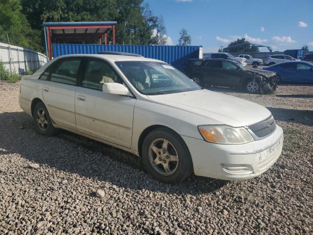 4T1BF28B42U221858 - 2002 TOYOTA AVALON XL WHITE photo 4