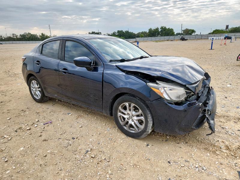 3MYDLBZV7GY146089 - 2016 TOYOTA SCION IA BLUE photo 4