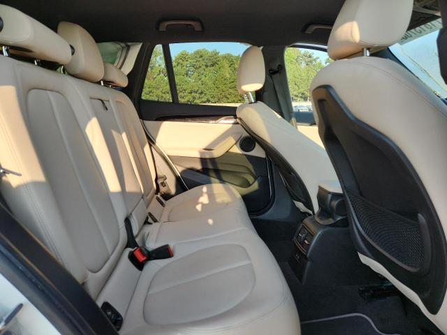 WBXJG7C03M5S91352 - 2021 BMW X1 SDRIVE28I WHITE photo 11