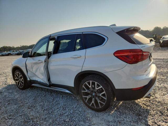 WBXJG7C03M5S91352 - 2021 BMW X1 SDRIVE28I WHITE photo 2