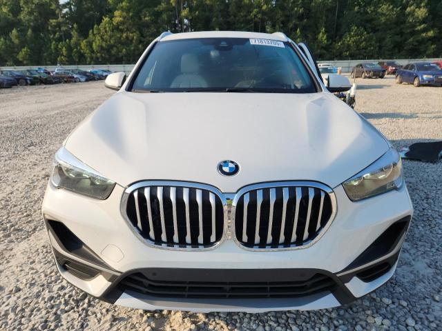 WBXJG7C03M5S91352 - 2021 BMW X1 SDRIVE28I WHITE photo 5