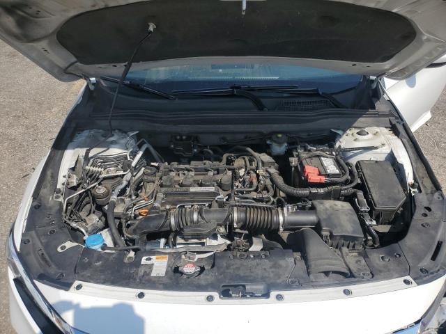 1HGCV1F14JA226351 - 2018 HONDA ACCORD LX WHITE photo 11