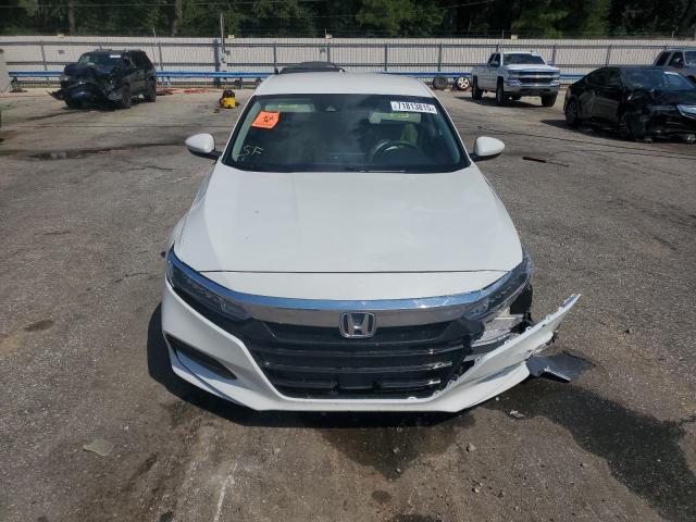 1HGCV1F14JA226351 - 2018 HONDA ACCORD LX WHITE photo 5