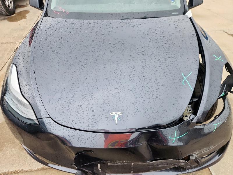 7SAYGAEEXRF084368 - 2024 TESLA MODEL Y CHARCOAL photo 12