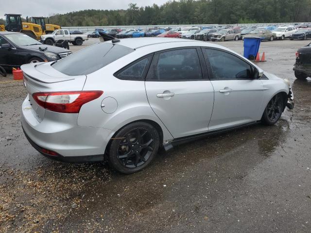 1FADP3F27DL227512 - 2013 FORD FOCUS SE SILVER photo 3