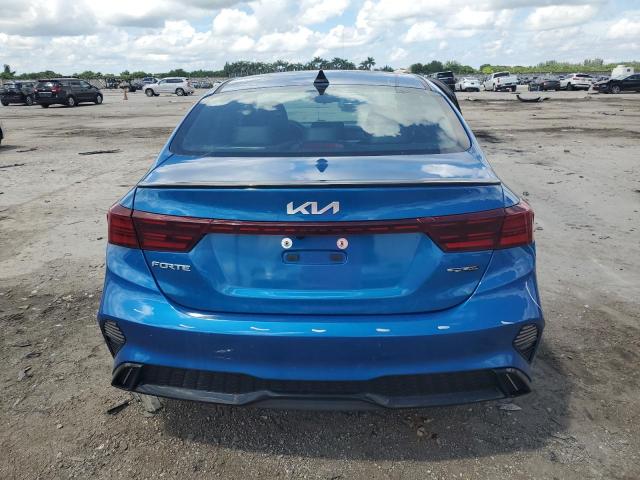 3KPF54AD5NE512176 - 2022 KIA FORTE GT LINE BLUE photo 6