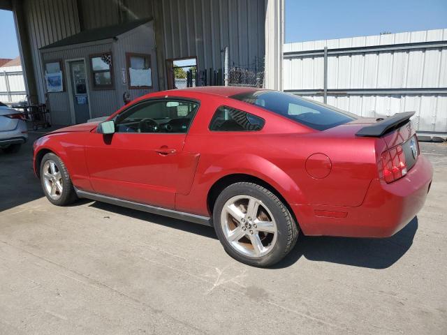 1ZVHT80N085187689 - 2008 FORD MUSTANG RED photo 2