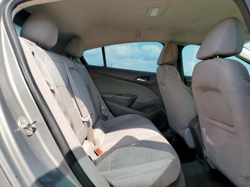 3G1BE6SM9JS553388 - 2018 CHEVROLET CRUZE LT GRAY photo 11