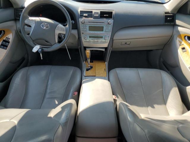 4T1BK46KX7U017051 - 2007 TOYOTA CAMRY LE SILVER photo 8