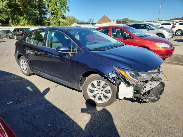 5YFEPMAE3MP187748 - 2021 TOYOTA COROLLA LE ლურჯი ფოტო 4