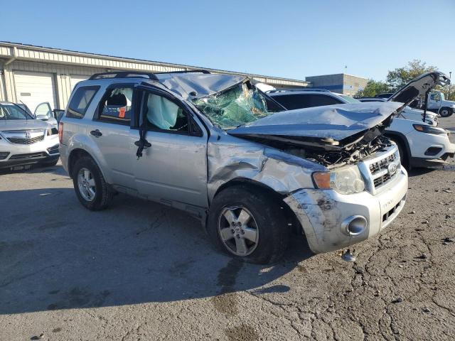 1FMCU0D71CKB29040 - 2012 FORD ESCAPE XLT 银色 照片 4