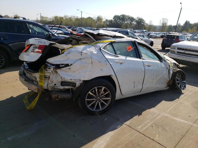 19UUB1F34JA004634 - 2018 ACURA TLX WHITE photo 3