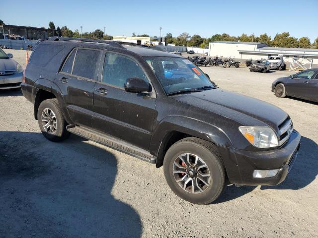 JTEZU14R050059546 - 2005 TOYOTA 4RUNNER SR5 BLACK photo 4