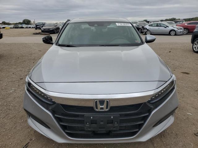 1HGCV1F93JA076531 - 2018 HONDA ACCORD TOURING SILVER photo 5