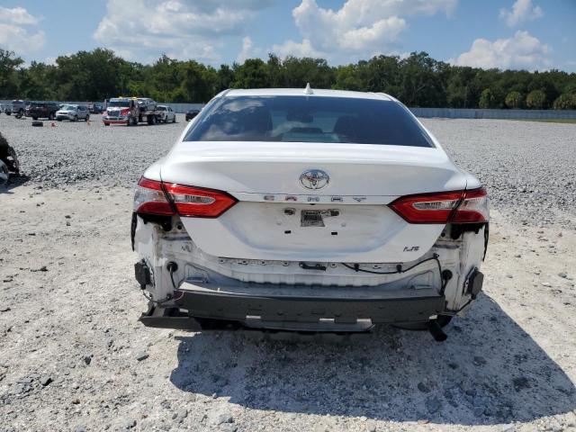 4T1B11HK5JU536840 - 2018 TOYOTA CAMRY L WHITE photo 6