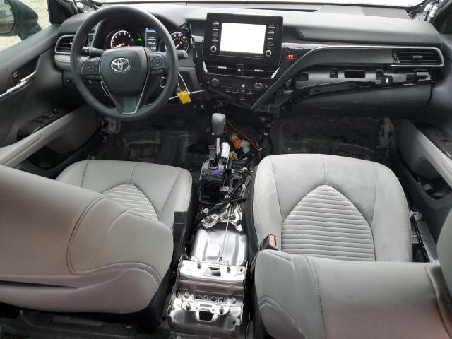 4T1G11AK8RU862322 - 2024 TOYOTA CAMRY SE NIGHT SHADE SILVER photo 8