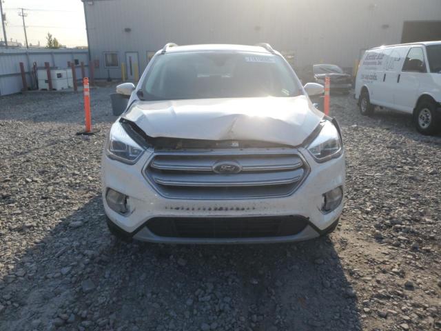 1FMCU9J95JUD03509 - 2018 FORD ESCAPE TITANIUM Ақ фото 5