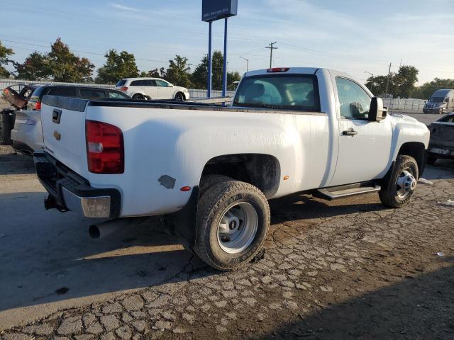 1GC3KZC81CF152299 - 2012 CHEVROLET SILVERADO K3500 WHITE photo 3