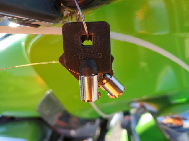 1HD1KHC13LB662504 - 2020 HARLEY-DAVIDSON FLTRX Grün Foto 8