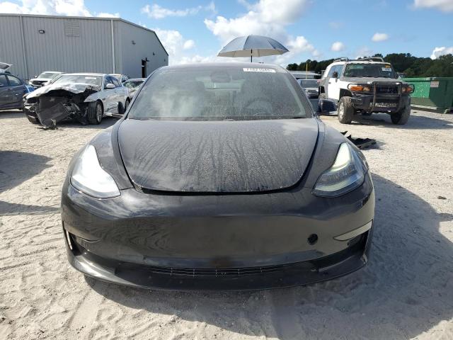 5YJ3E1EB1JF078594 - 2018 TESLA MODEL 3 BLACK photo 5